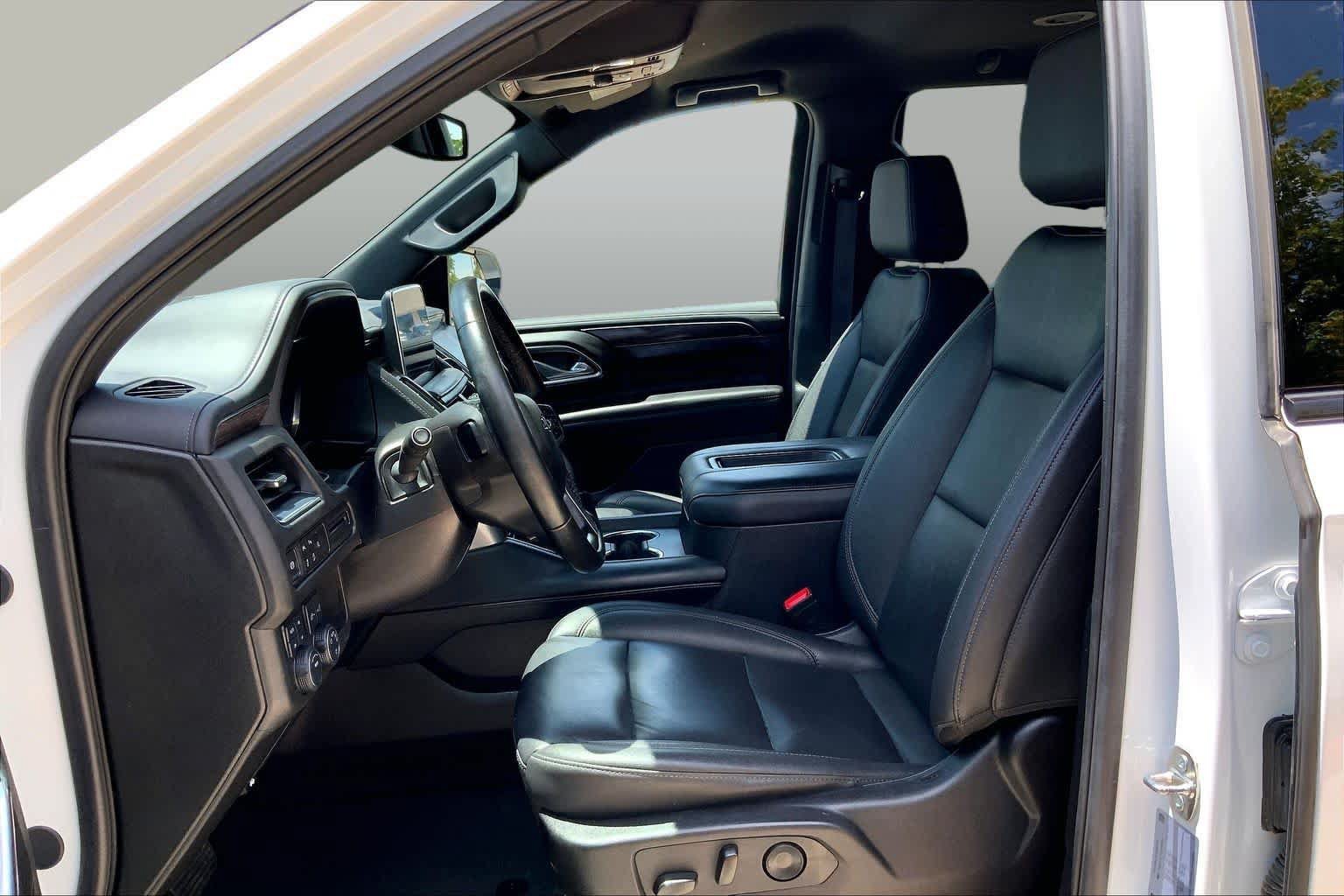 Used 2024 Chevrolet Tahoe Z71 AWD/4WD image 8