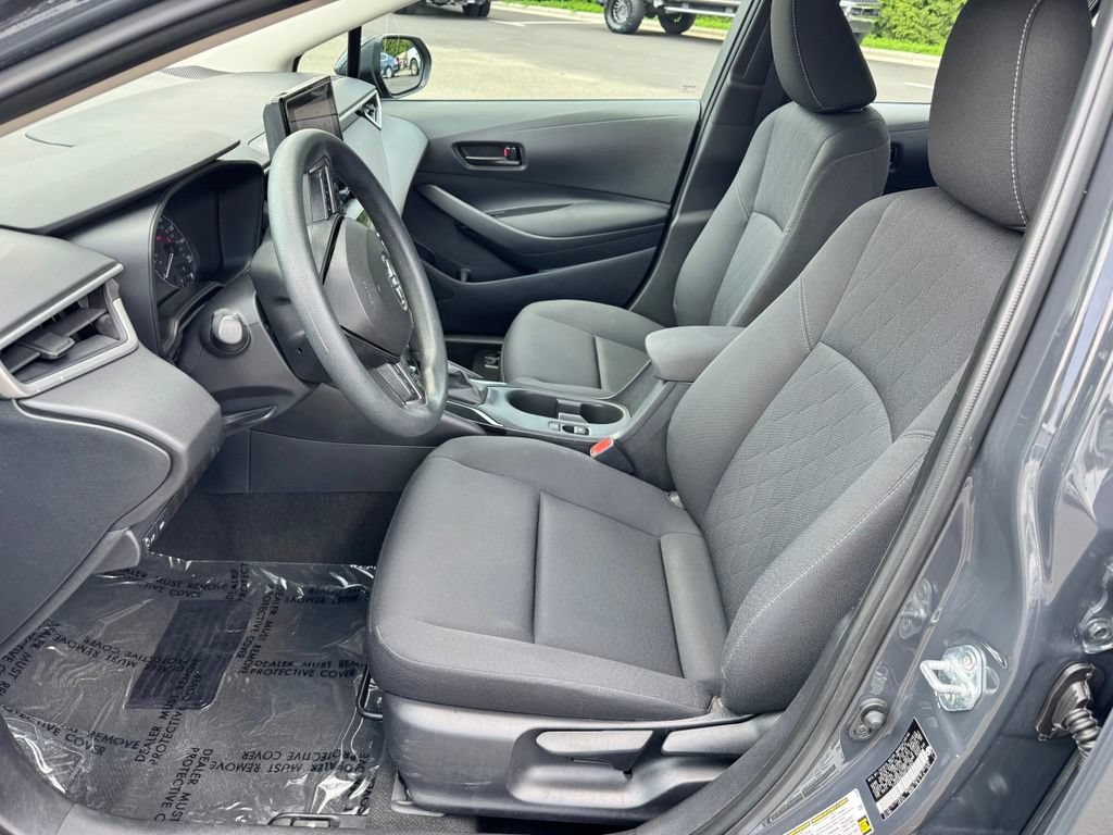 Used 2024 Toyota Corolla LE FWD image 18