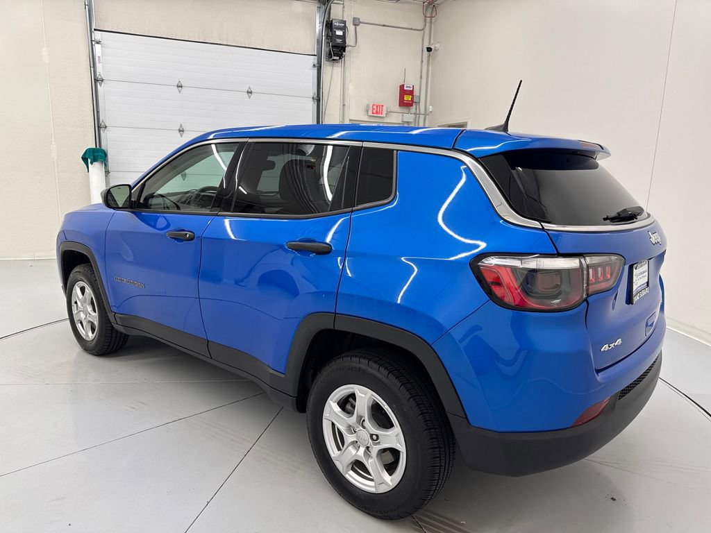 Used 2022 Jeep Compass Sport AWD/4WD image 4