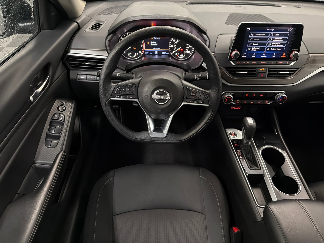 Used 2024 Nissan Altima 2.5 SV image 17