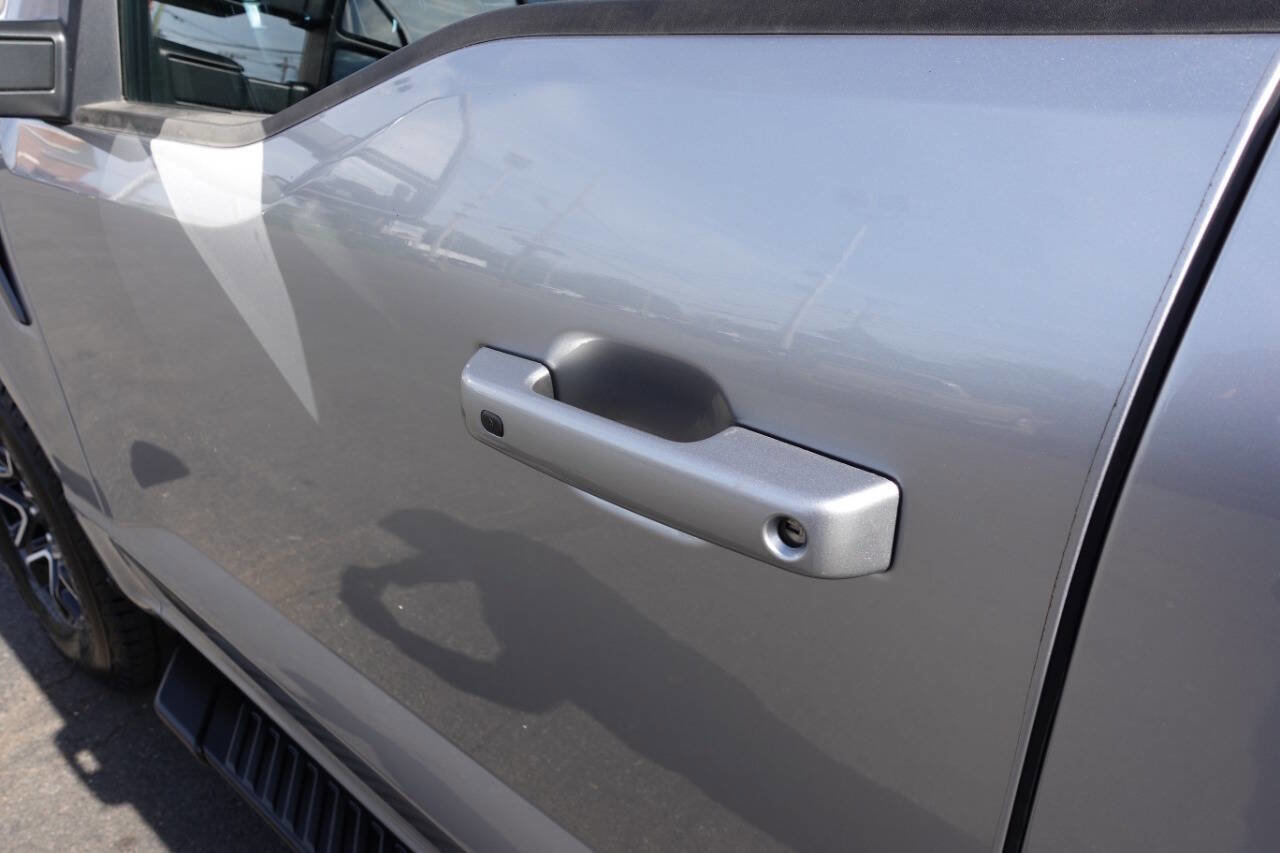 Used 2022 Ford F150 XLT w/ Equipment Group 302A High image 10