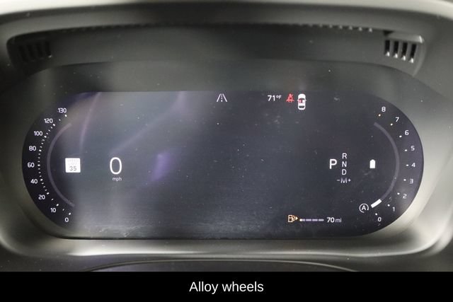 Used 2024 Volvo XC60 B5 Plus AWD/4WD image 10