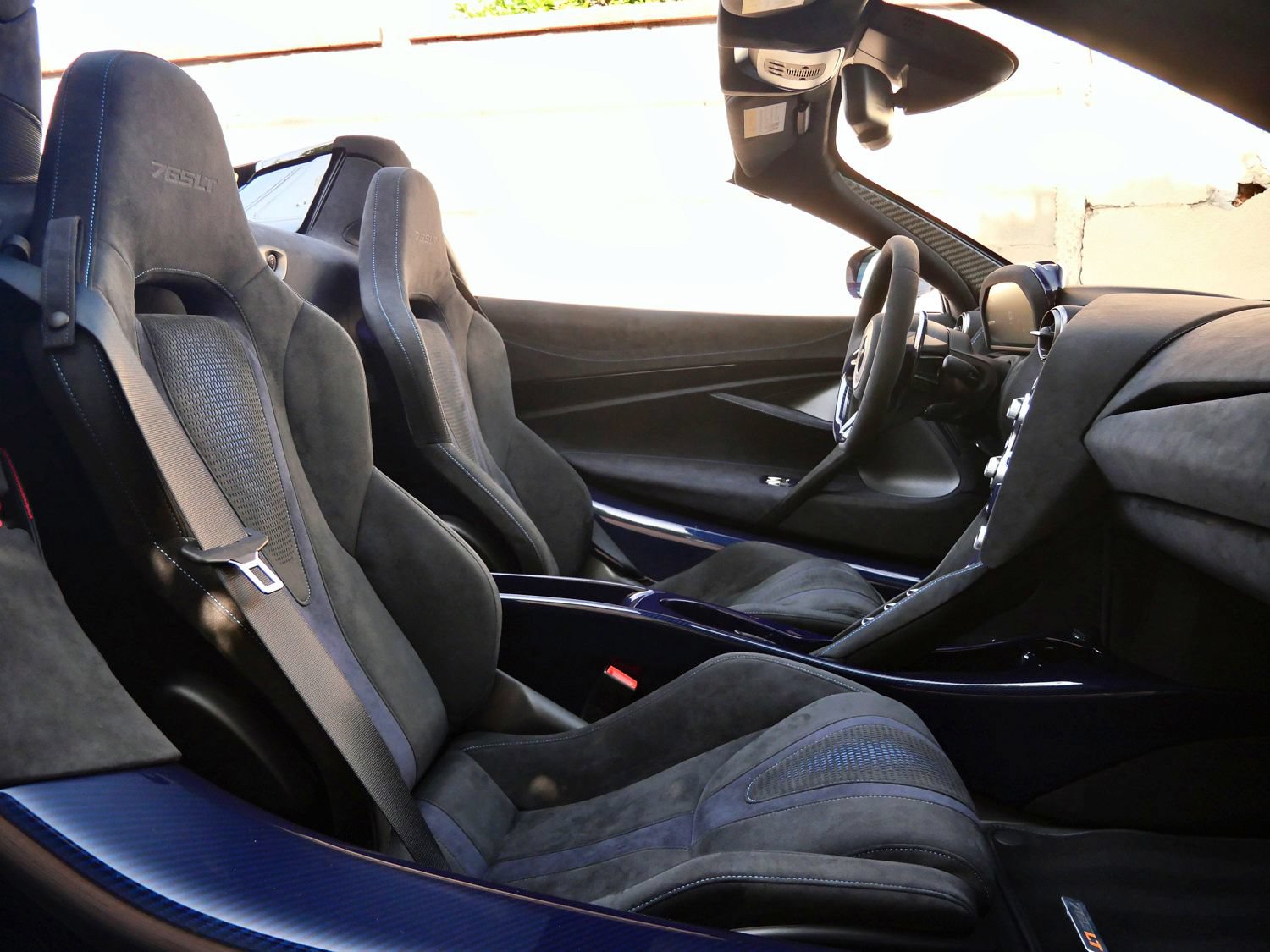 Used 2022 McLaren 765LT RWD image 11