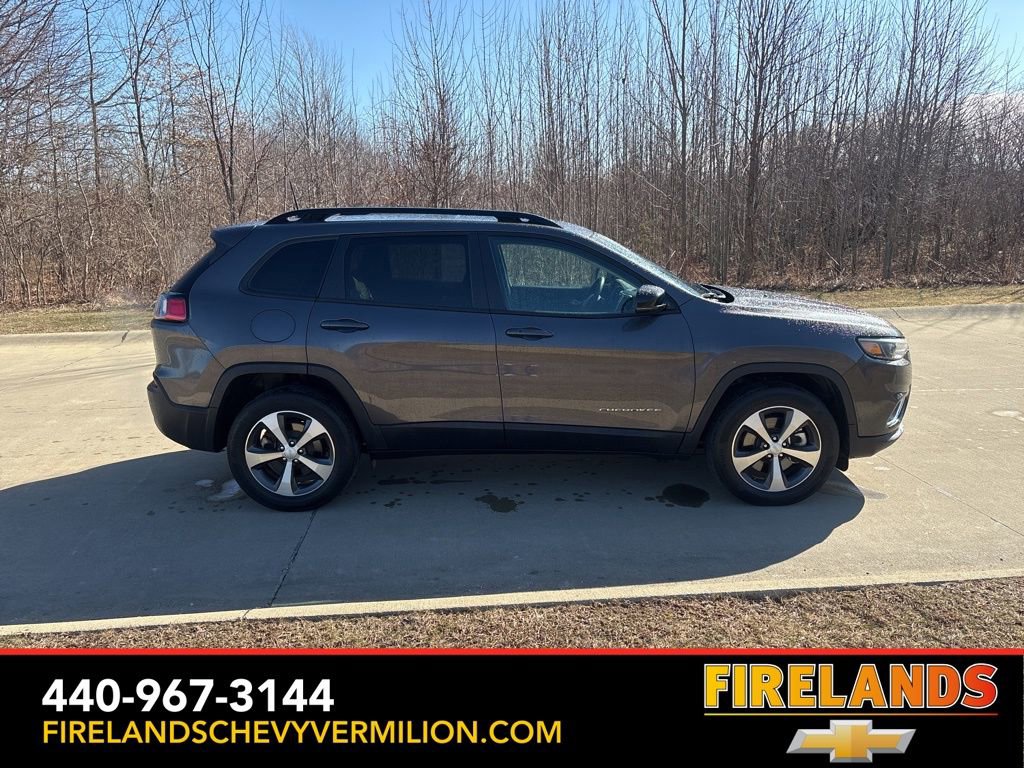 Used 2022 Jeep Cherokee Limited w/ Mopar Interior Package image 10