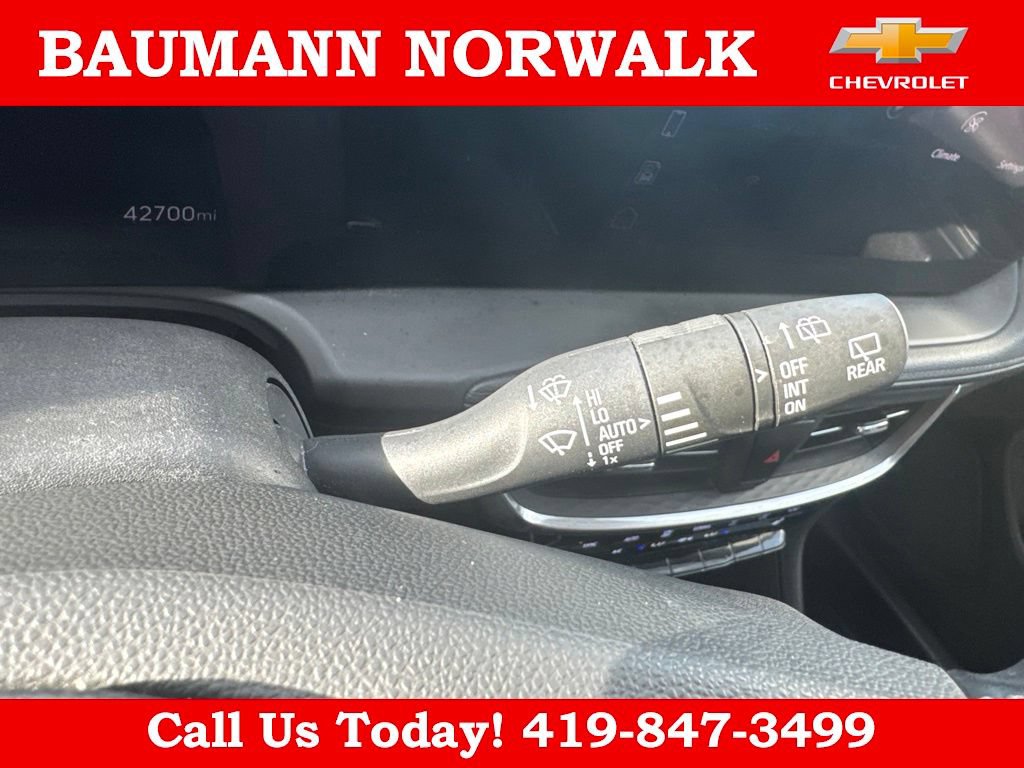 Used 2024 Buick Encore GX Avenir w/ Avenir Convenience Package FWD image 36