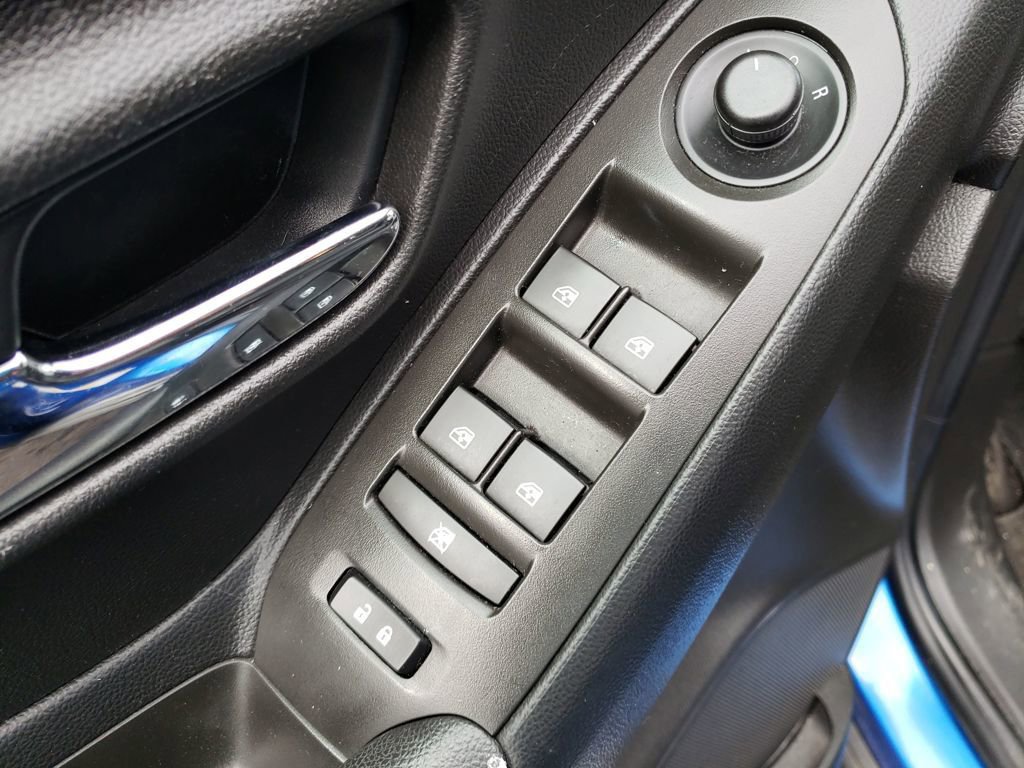 Used 2016 Chevrolet Trax LT w/ LT Convenience Package image 17