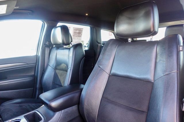 Used 2022 Jeep Grand Cherokee Laredo X image 24