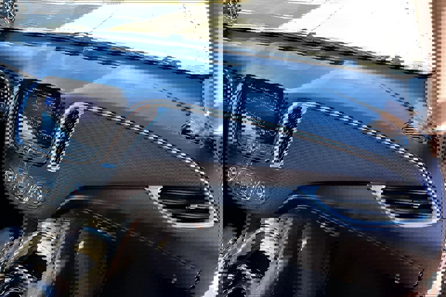 Used 2022 Chevrolet Malibu LS w/ Driver Confidence Package II image 17