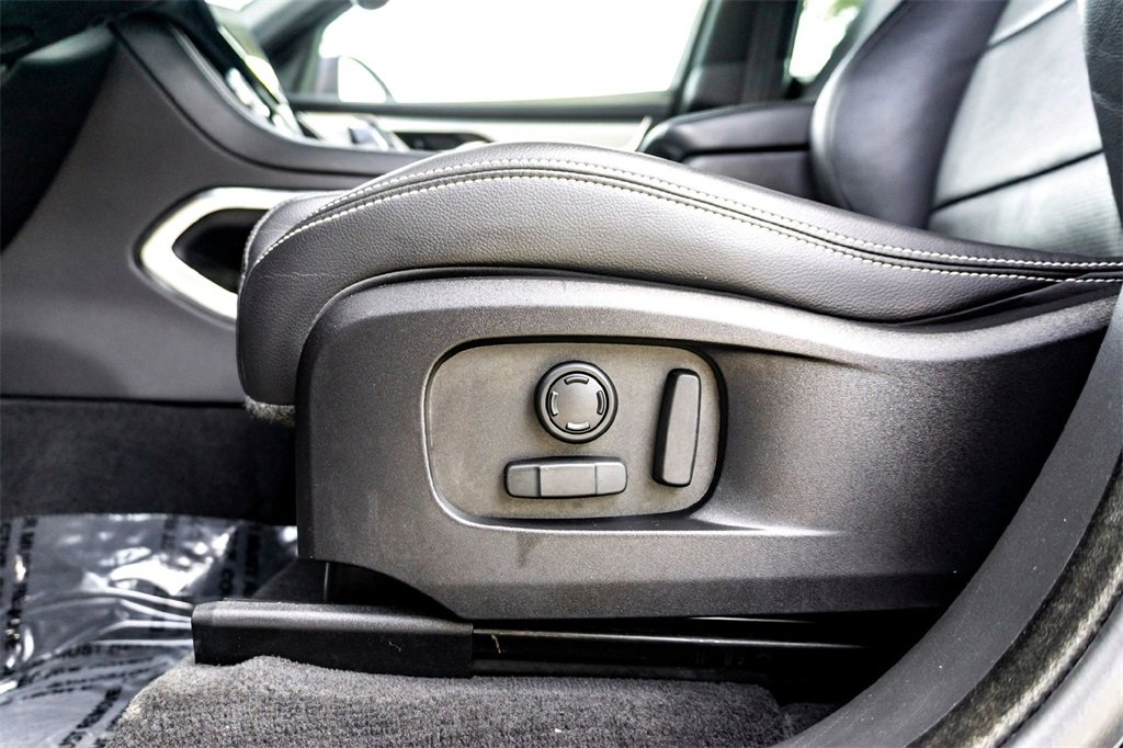 Used 2024 Jaguar F-PACE R-Dynamic S image 13