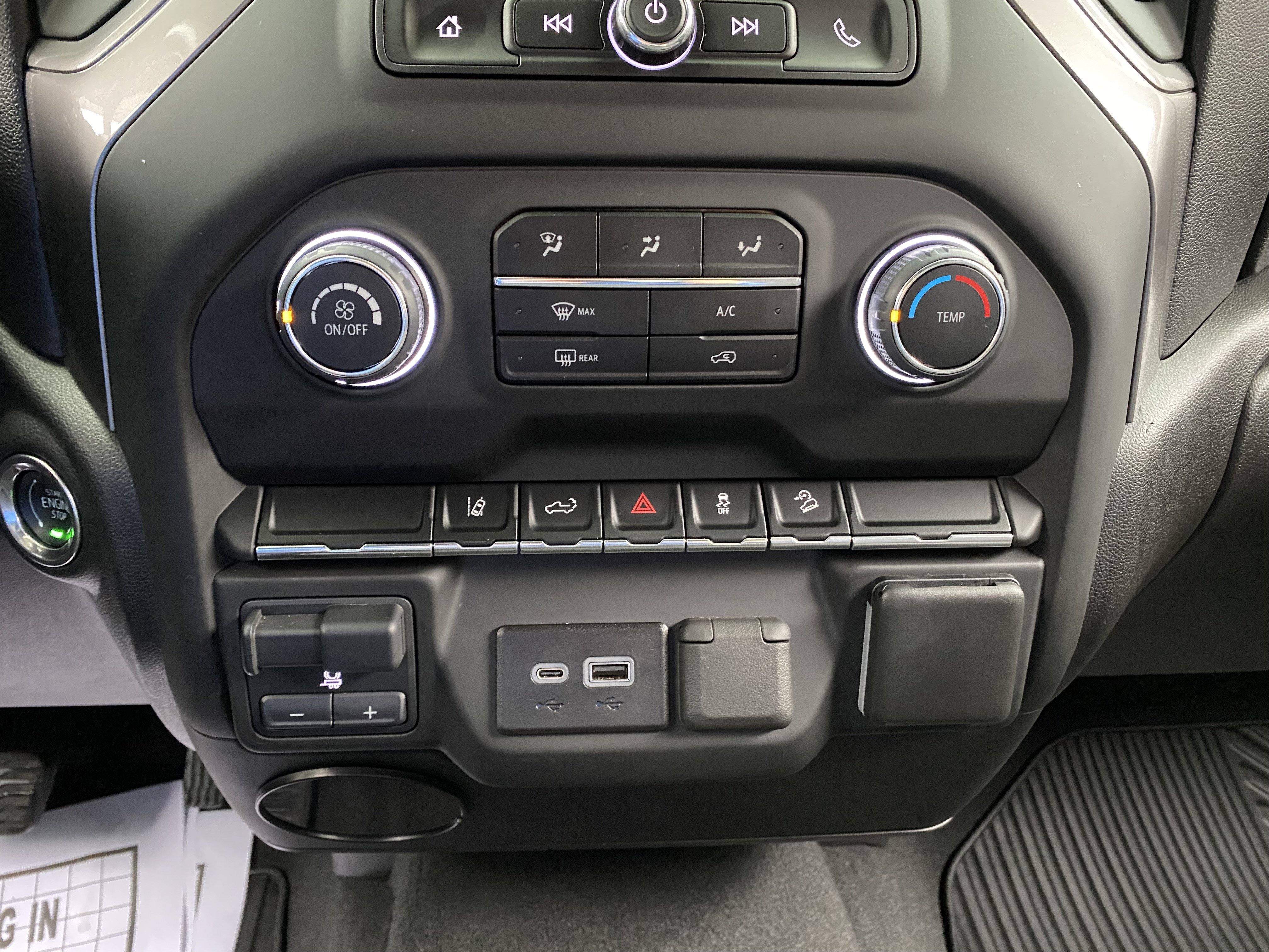 Used 2024 Chevrolet Silverado 2500 Custom w/ Custom Convenience Package image 28