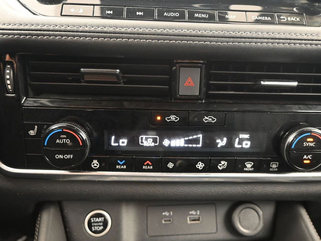 Used 2022 Nissan Rogue Platinum w/ Head-Up Display Package image 33