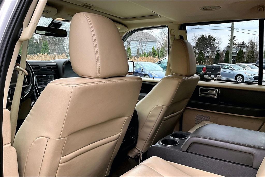 Used 2015 Lincoln Navigator 4WD w/ Equipment Group 101A Reserve image 31