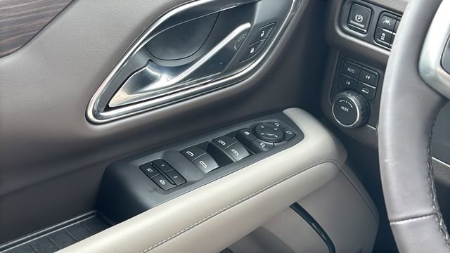 Used 2023 Chevrolet Tahoe LT w/ Luxury Package image 19