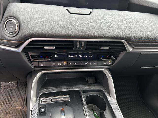 Certified 2025 MAZDA CX-70 Plug-In Hybrid w/ Premium Pkg image 16