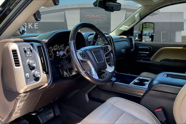 Used 2017 GMC Sierra 3500 Denali w/ Duramax Plus Package AWD/4WD image 15