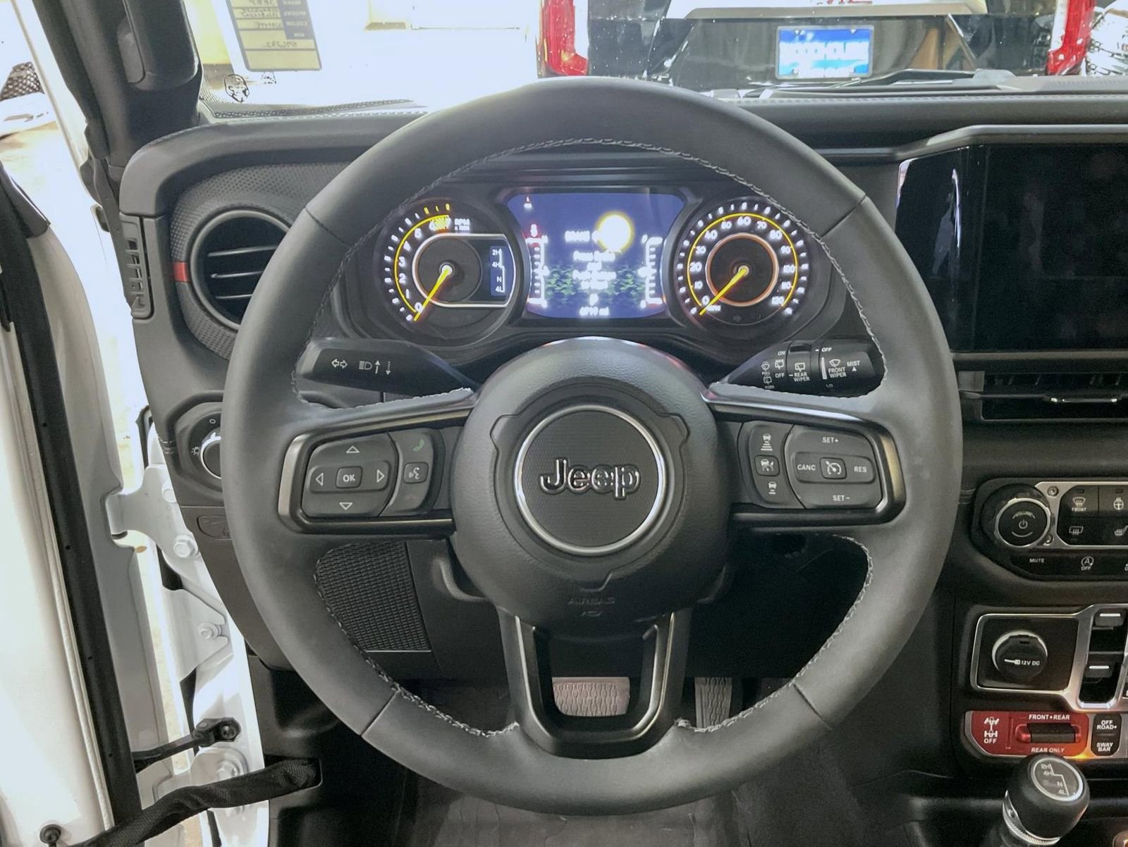 Used 2025 Jeep Wrangler Unlimited Rubicon image 11