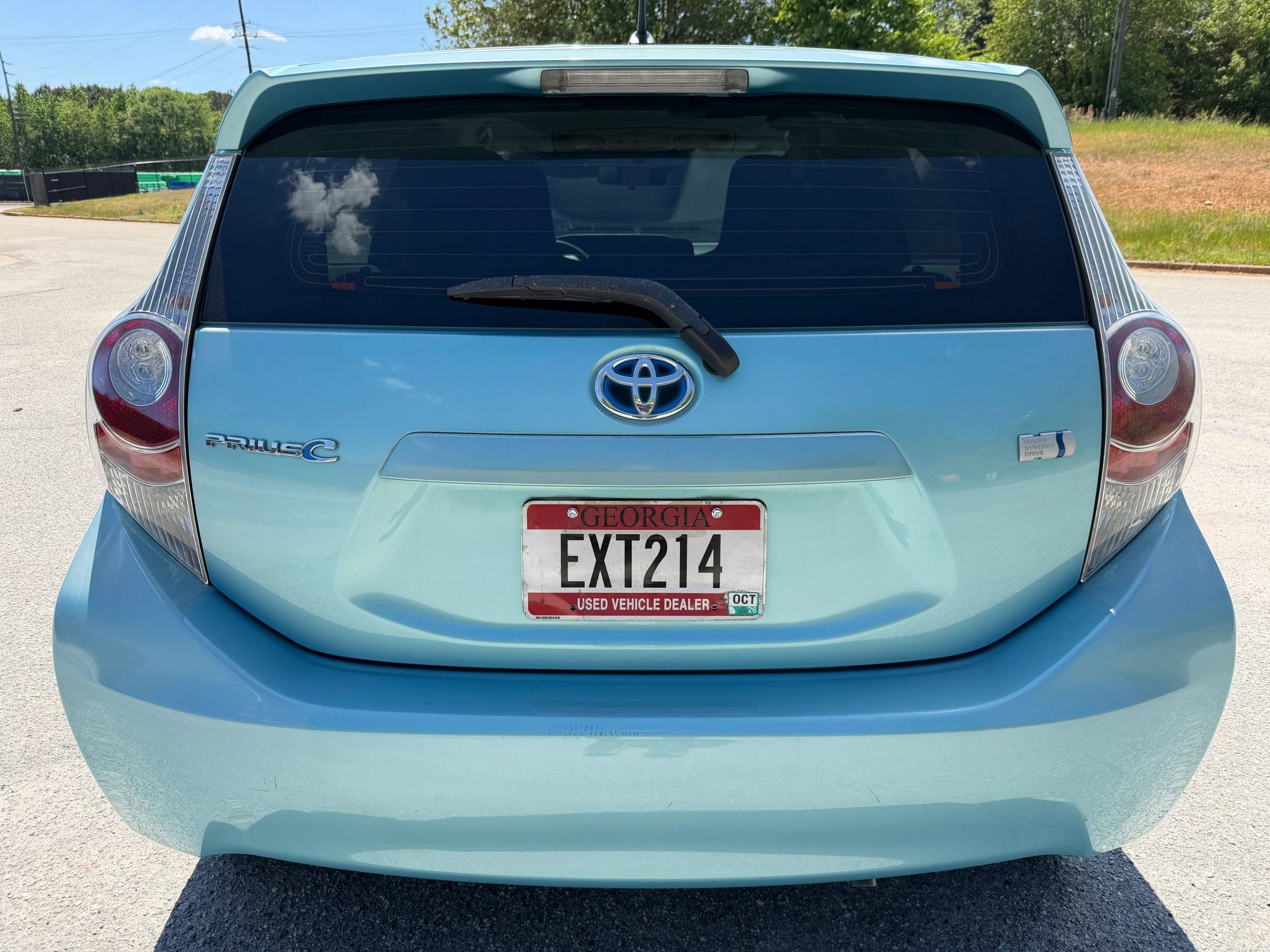 Used 2014 Toyota Prius C One FWD image 4