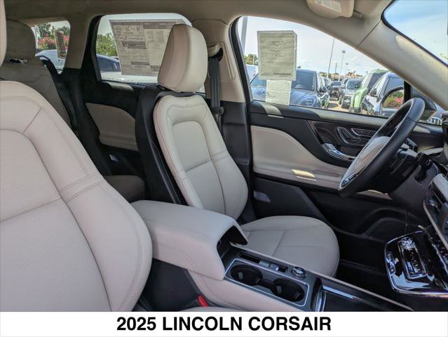 New 2025 Lincoln Corsair Grand Touring w/ Rear Removable Package Tray image 14