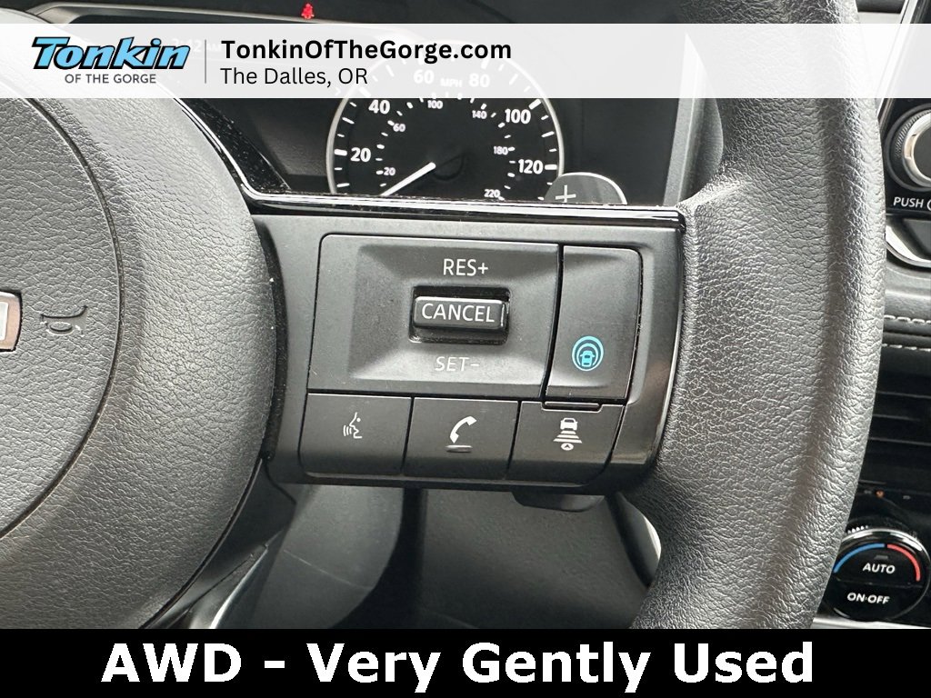 Used 2022 Nissan Rogue SV image 18