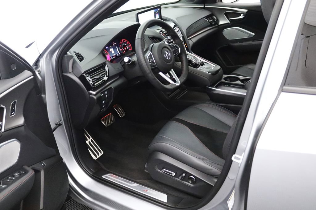 Used 2025 Acura RDX A-Spec image 15
