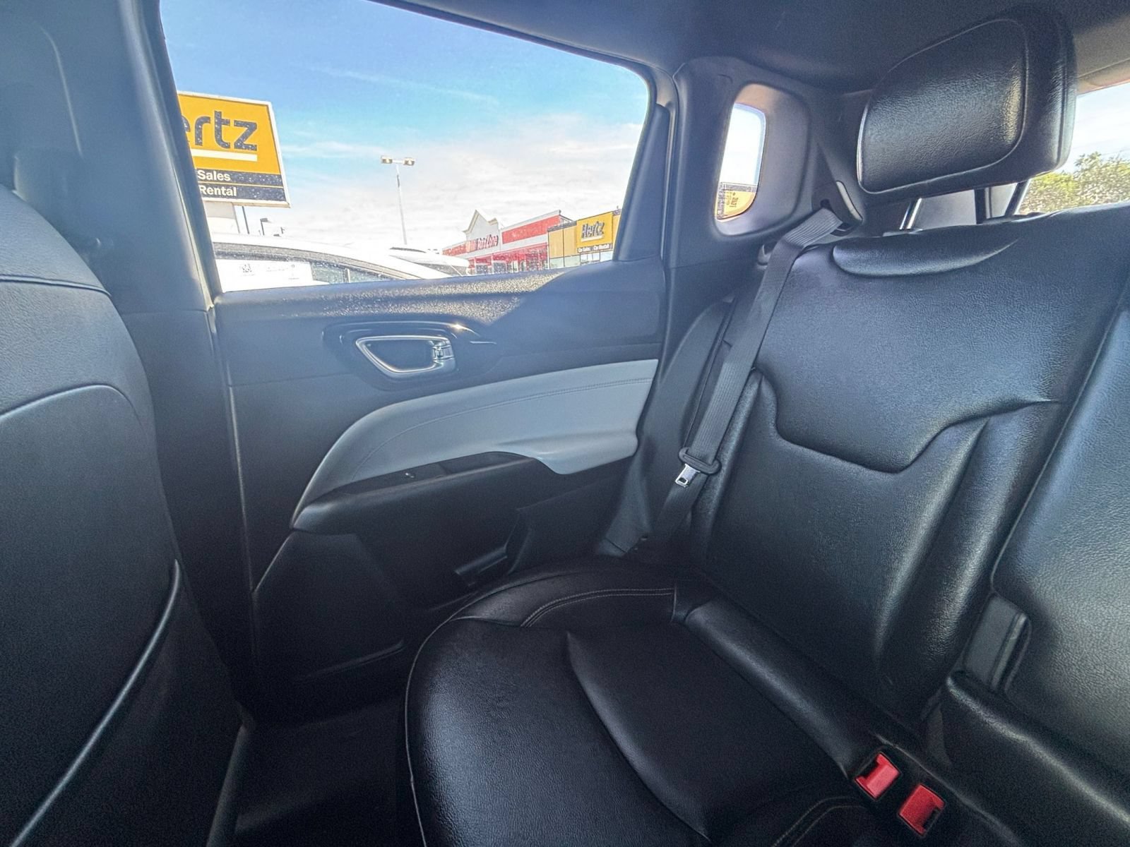 Used 2025 Jeep Compass Limited AWD/4WD image 38