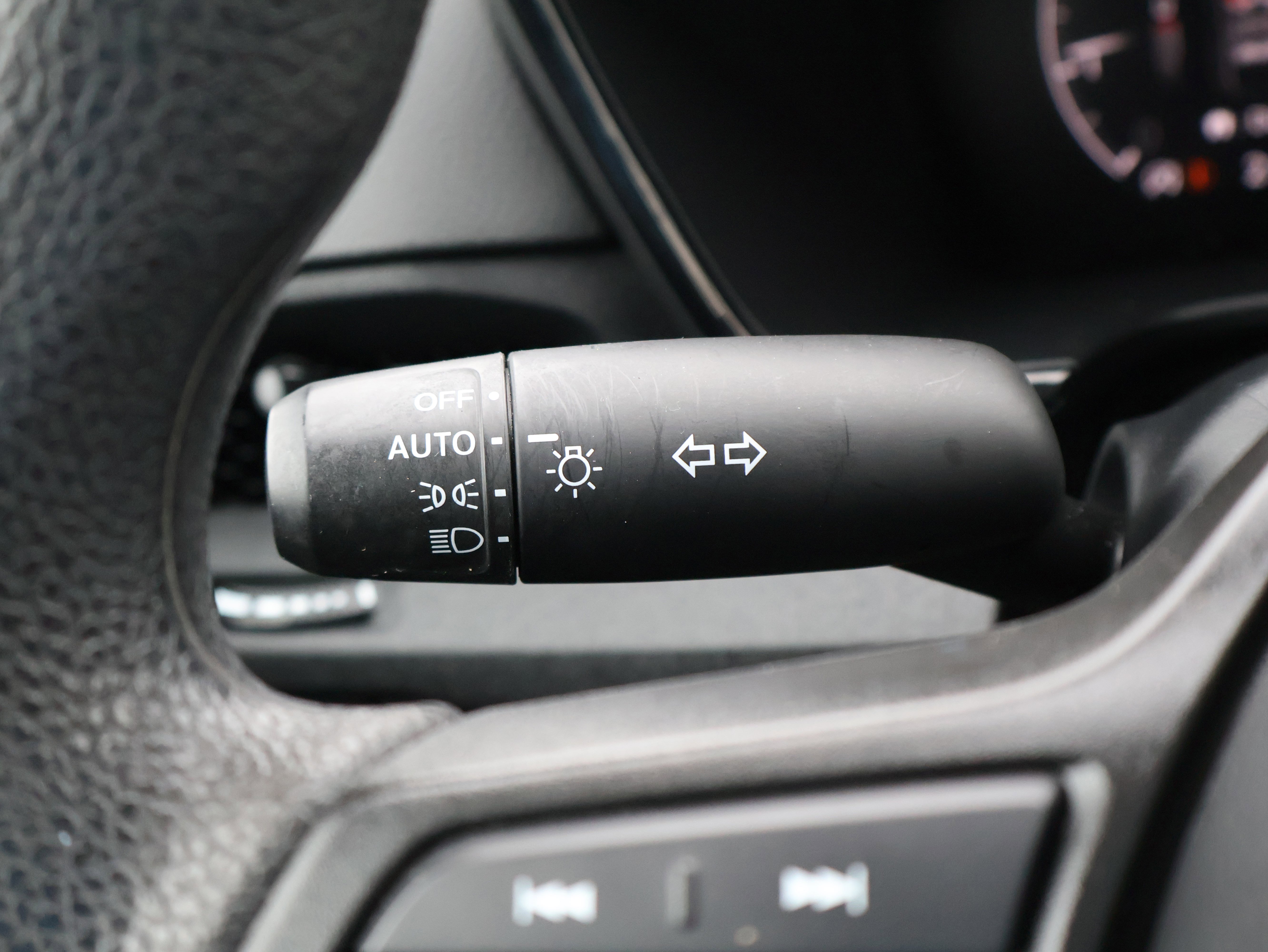 Used 2024 Honda CR-V LX image 35