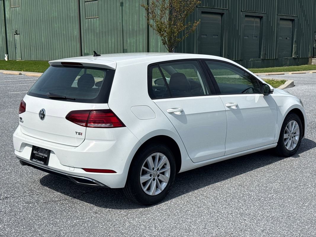 Used 2018 Volkswagen Golf S image 8