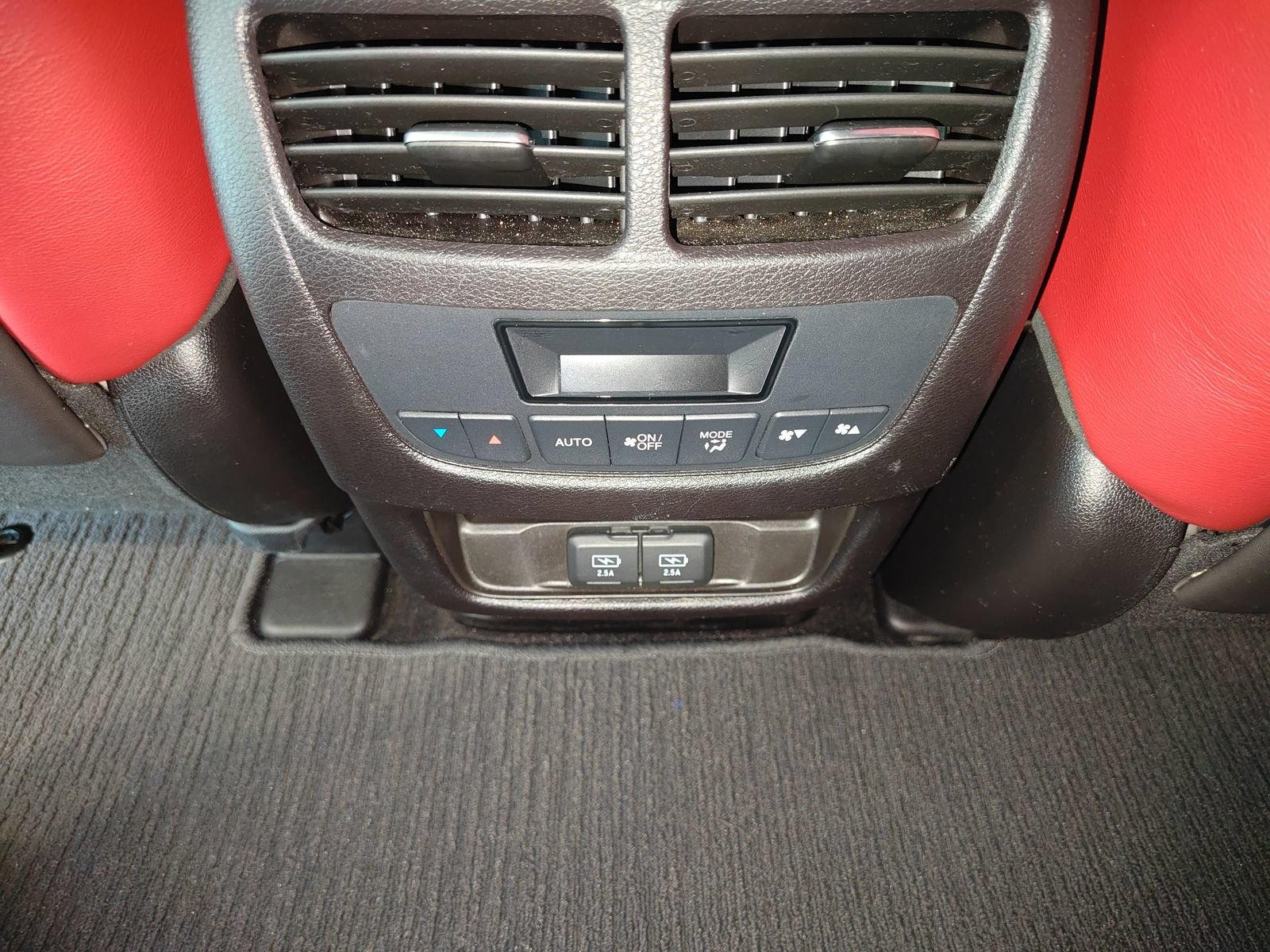 Used 2020 Acura MDX w/ Technology Package AWD/4WD image 34