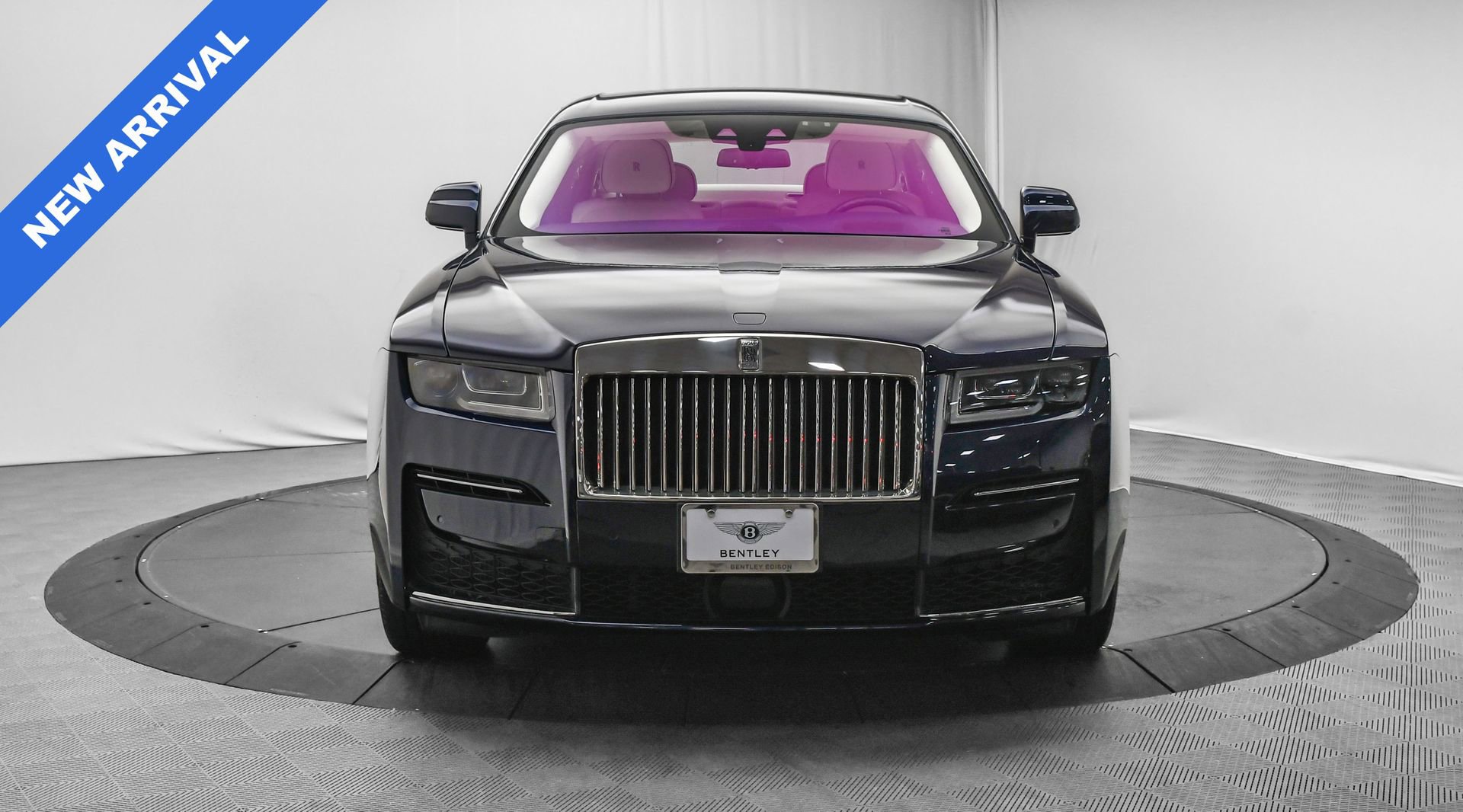 Used 2023 Rolls-Royce Ghost image 2
