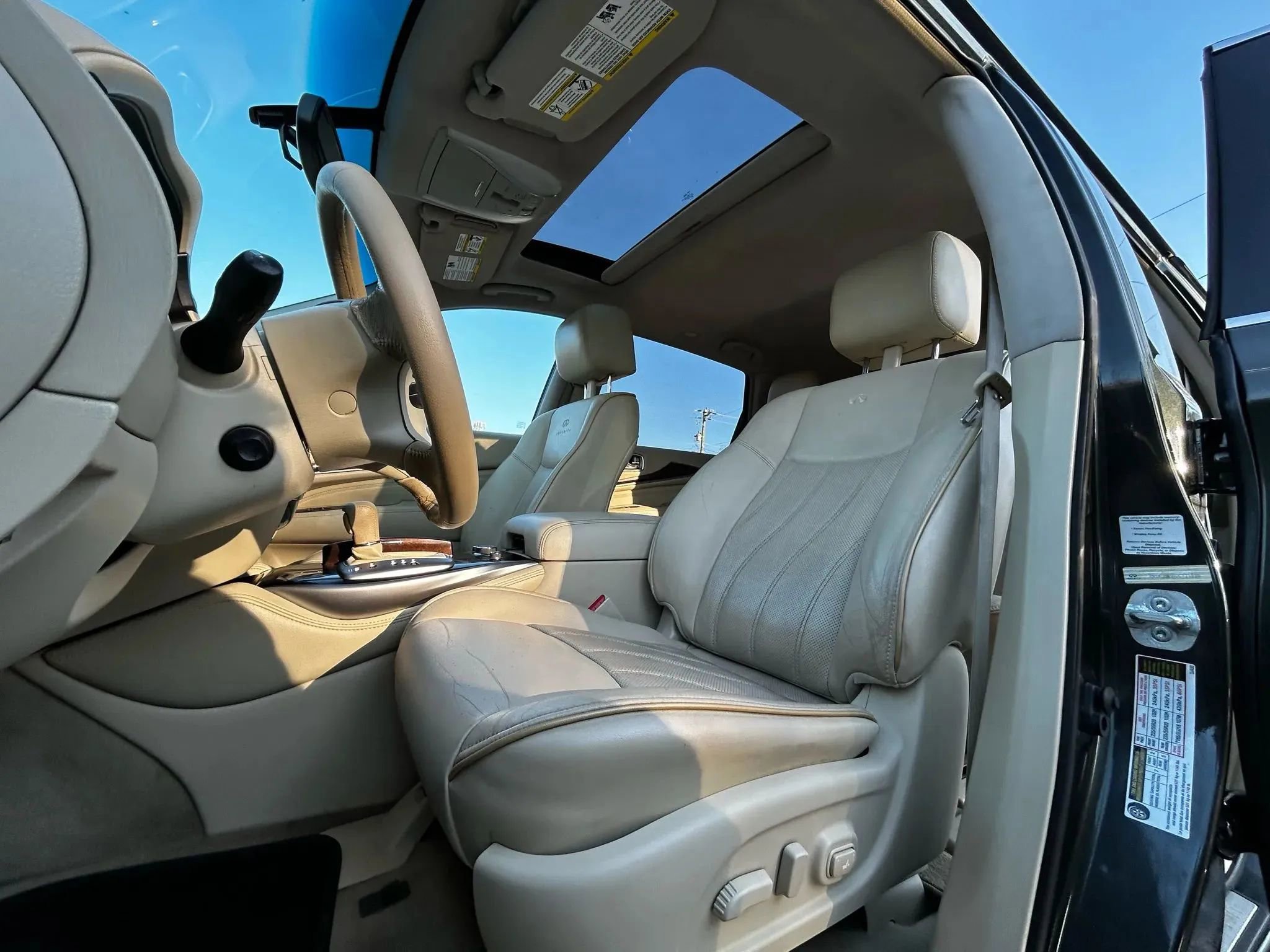 Used 2013 INFINITI JX35 FWD w/ Premium Pkg image 30