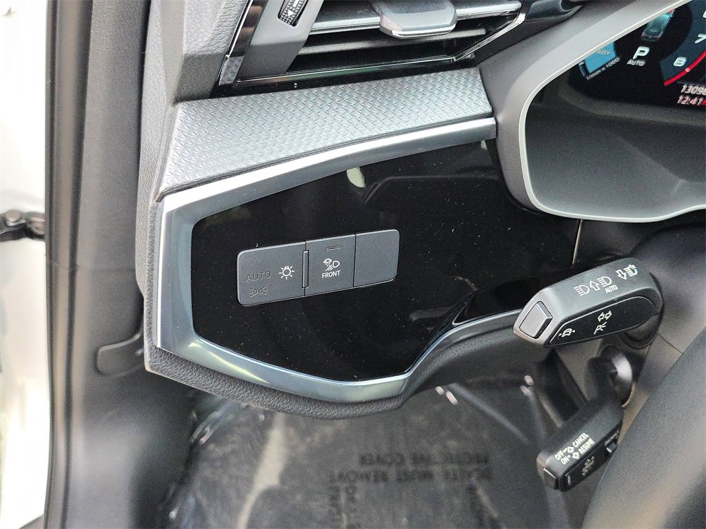 Certified 2024 Audi Q3 2.0T Premium w/ Convenience Package image 29