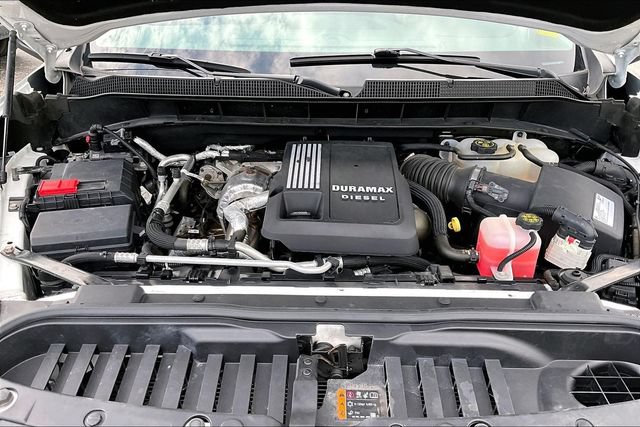 Used 2021 Chevrolet Silverado 1500 LT AWD/4WD image 31