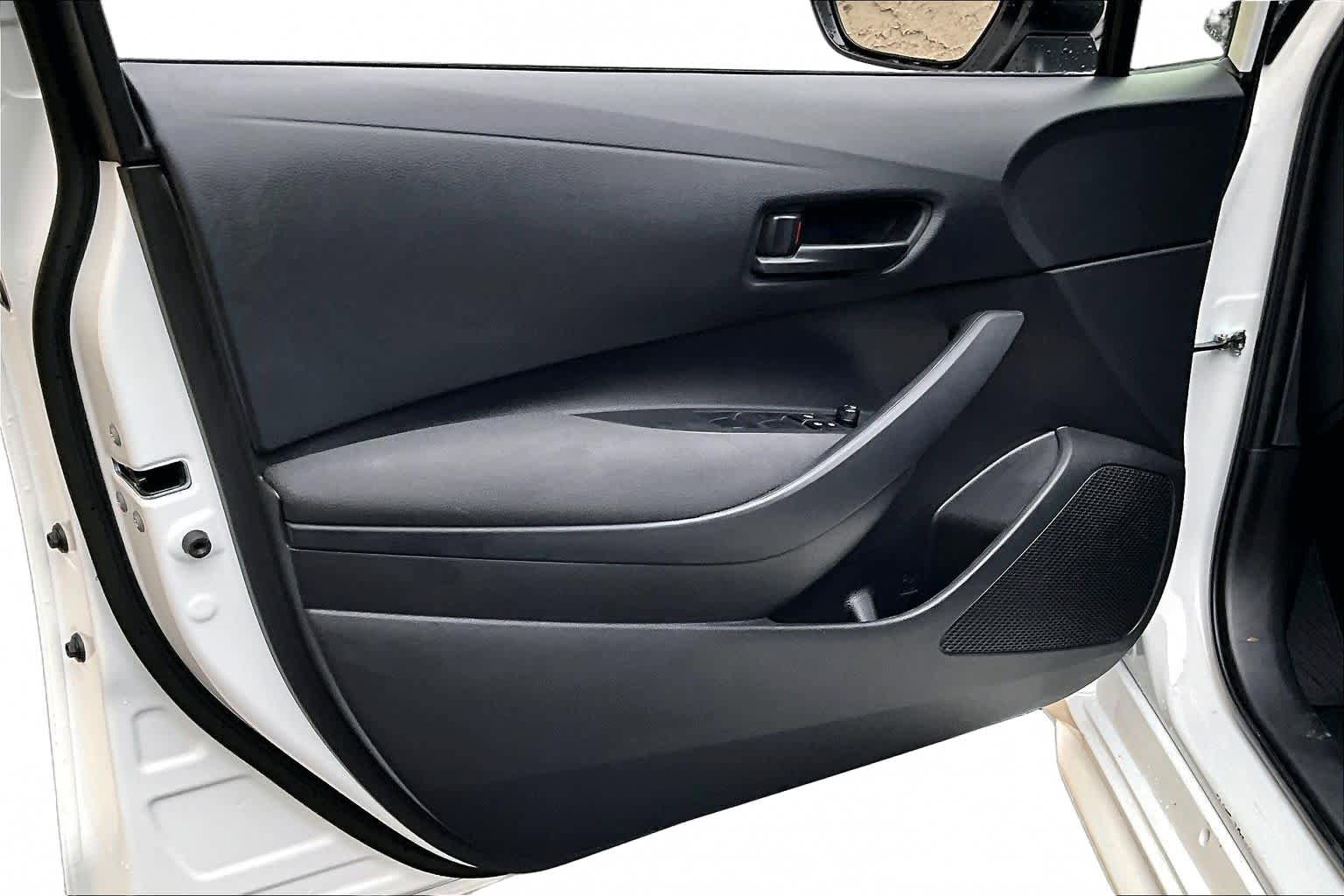 Certified 2026 Toyota Corolla LE FWD image 21