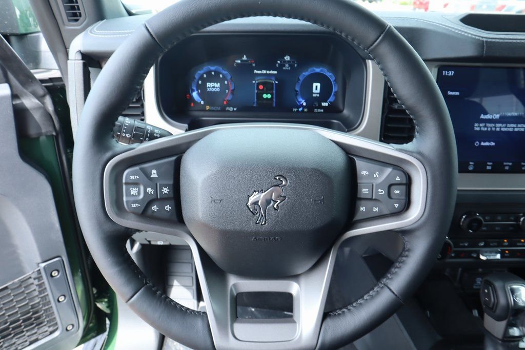 New 2025 Ford Bronco Outer Banks image 5