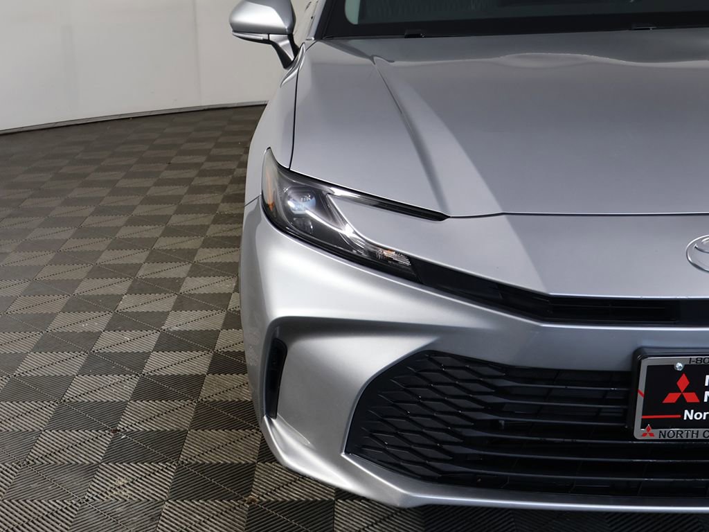 Used 2025 Toyota Camry LE FWD image 10