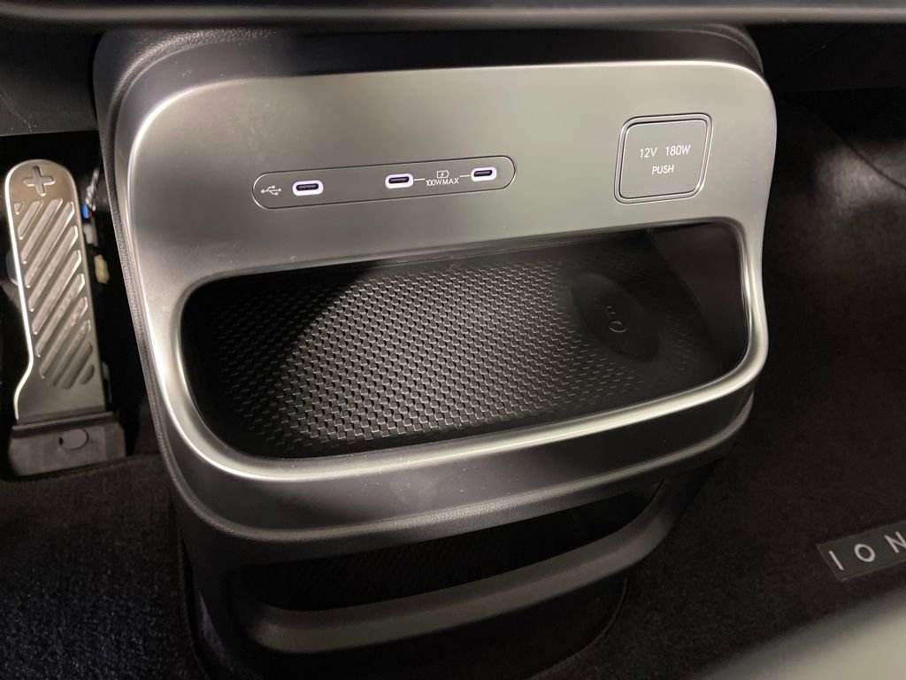 New 2026 Hyundai Ioniq 9 Calligraphy image 32