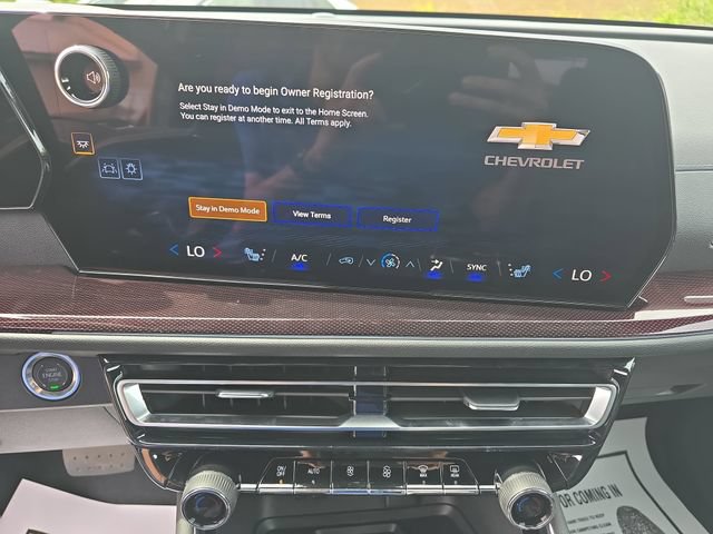 New 2026 Chevrolet Traverse Z71 w/ Enhanced Driving Package AWD/4WD image 23