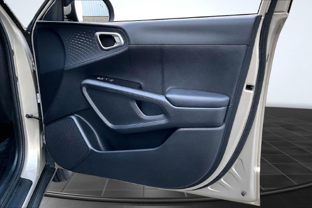 Used 2020 Kia Soul EX FWD image 23
