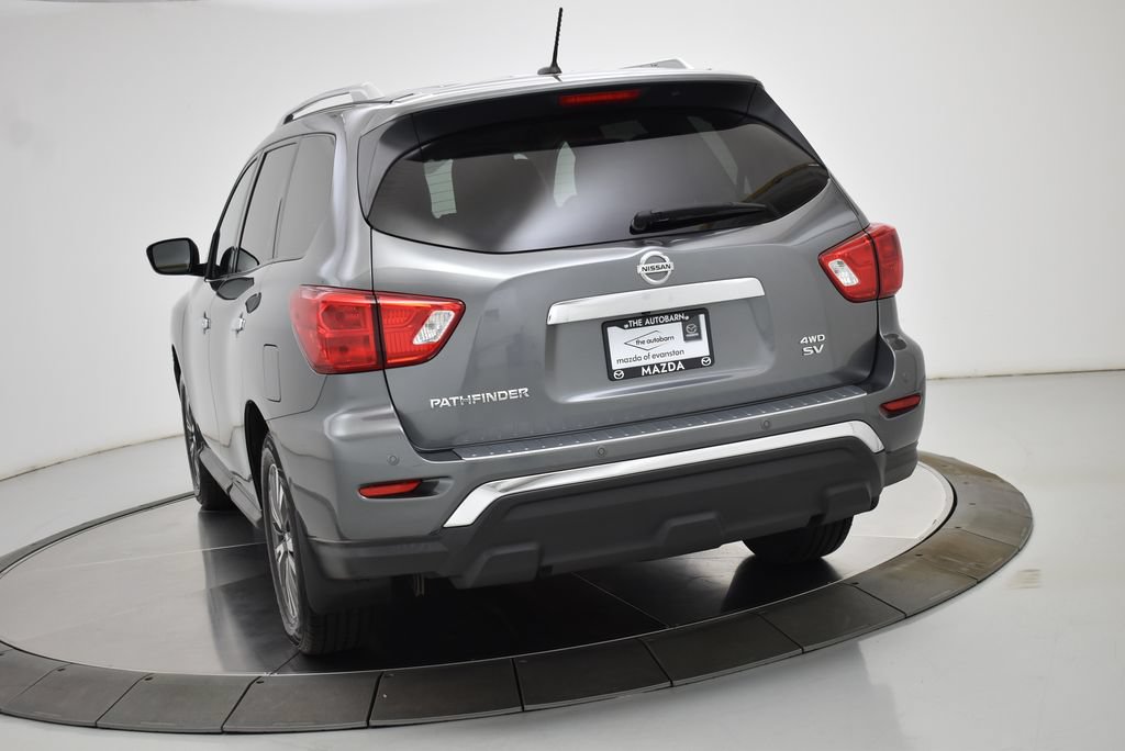Used 2017 Nissan Pathfinder SV AWD/4WD image 19
