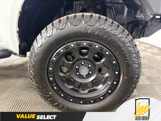 Used 2016 Nissan Frontier SV w/ SV Value Truck Package AWD/4WD image 22