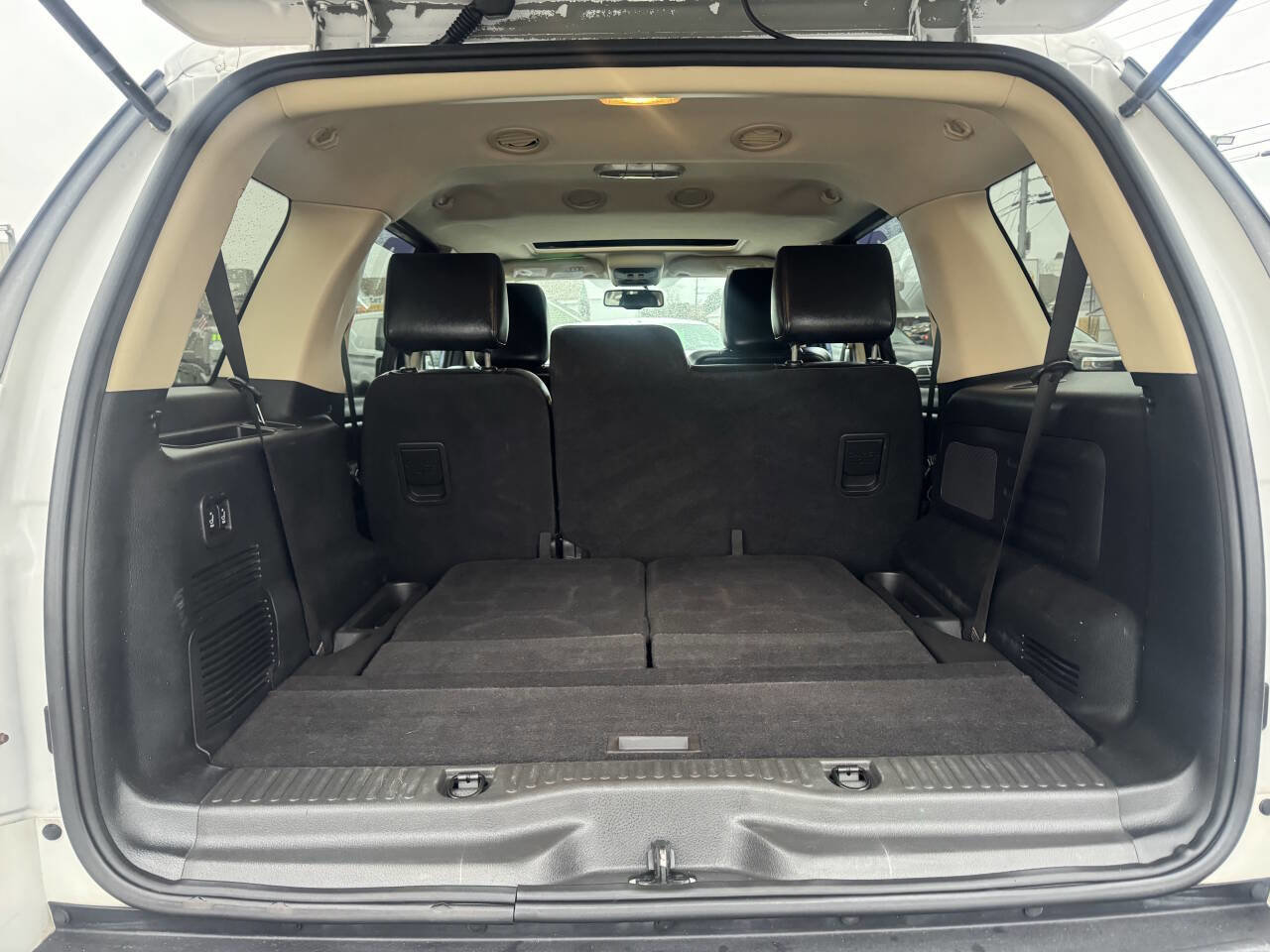 Used 2010 Ford Explorer Limited image 31