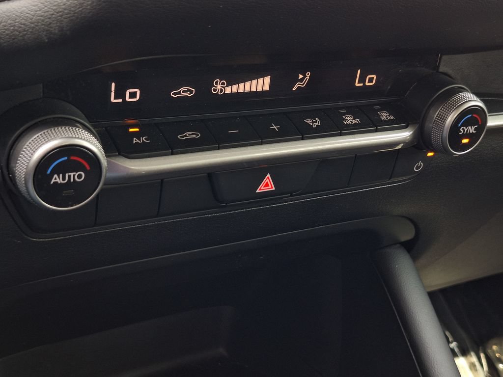 Used 2024 MAZDA MAZDA3 s FWD image 22