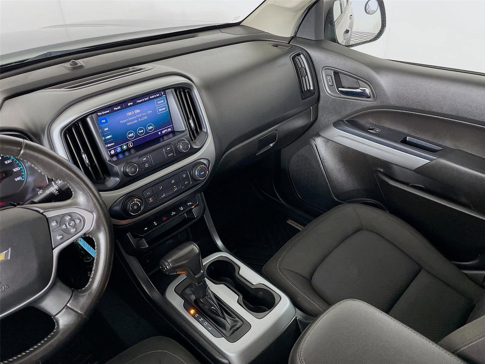 Used 2021 Chevrolet Colorado LT w/ Safety Package image 24