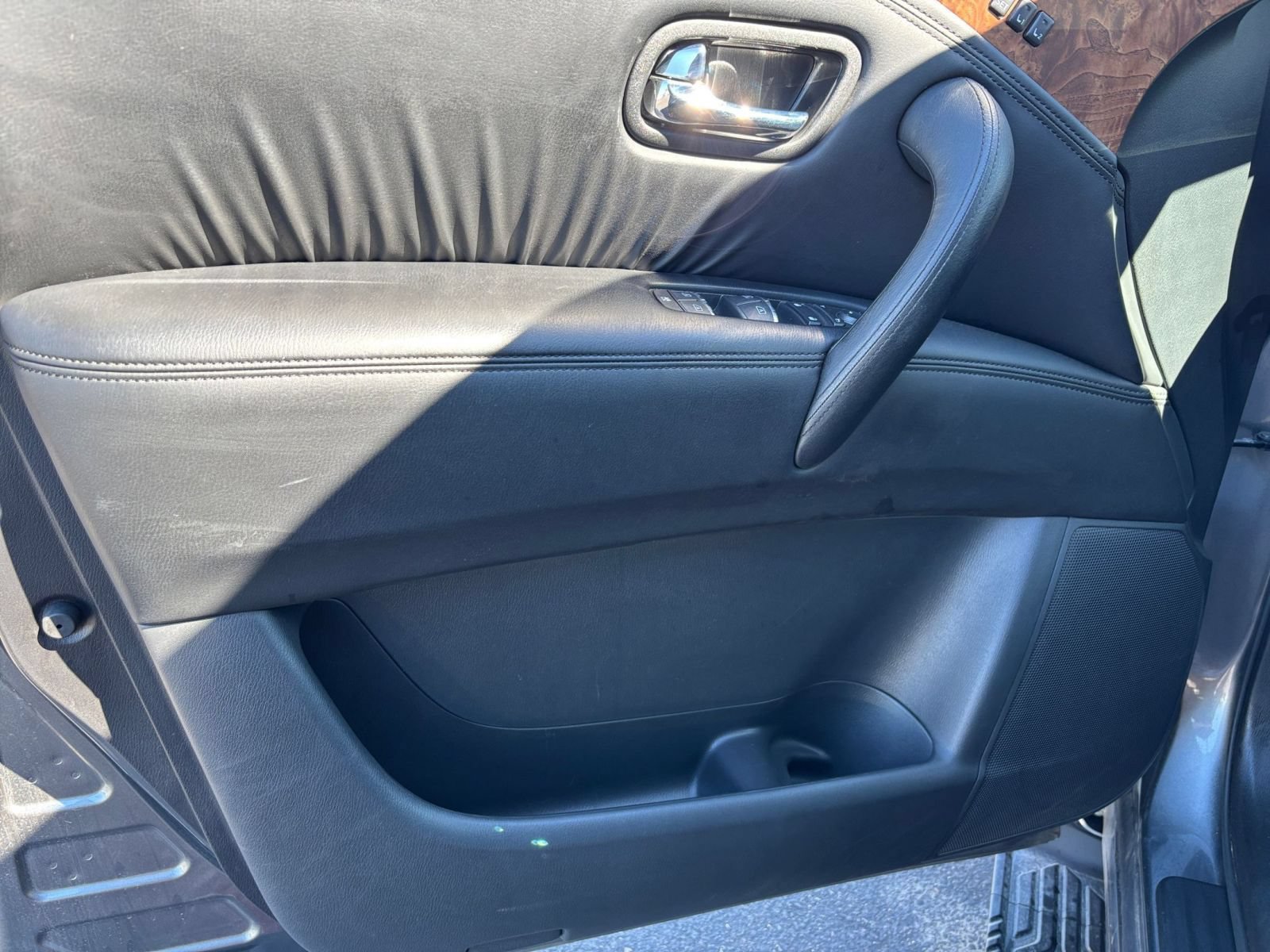 Used 2024 Nissan Armada SL RWD image 18