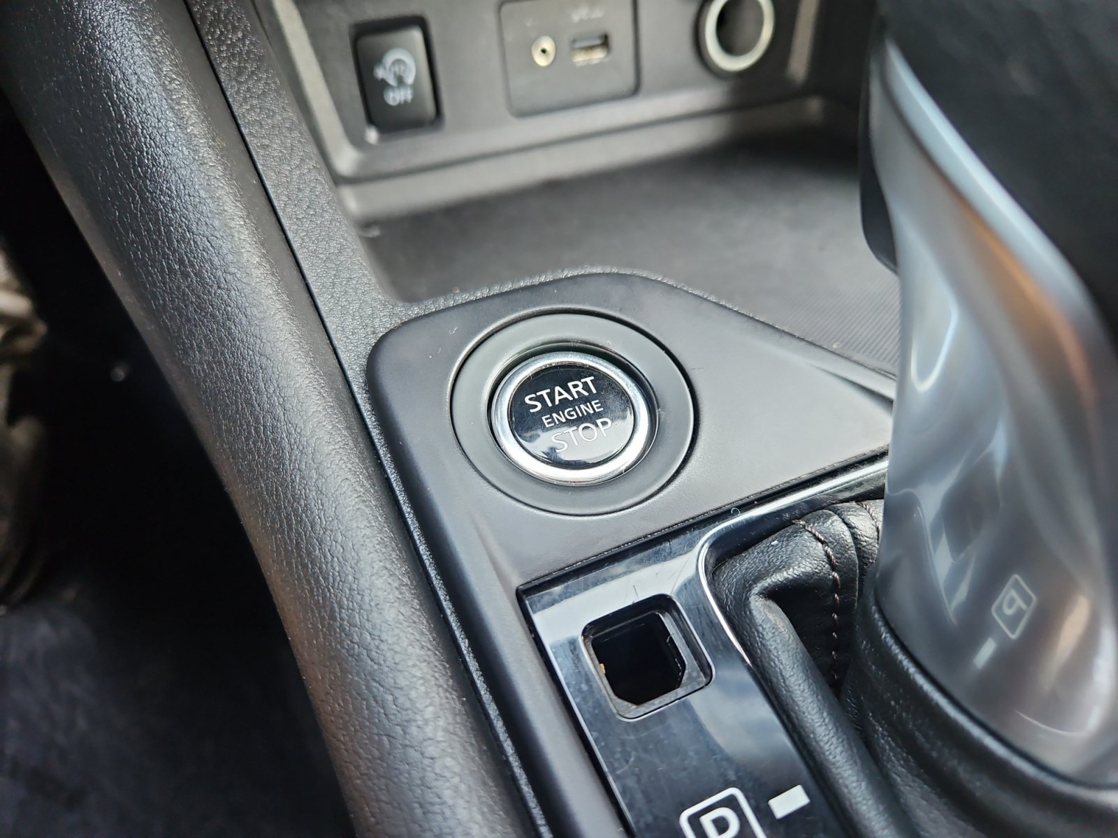 Used 2024 Nissan Sentra S FWD image 19