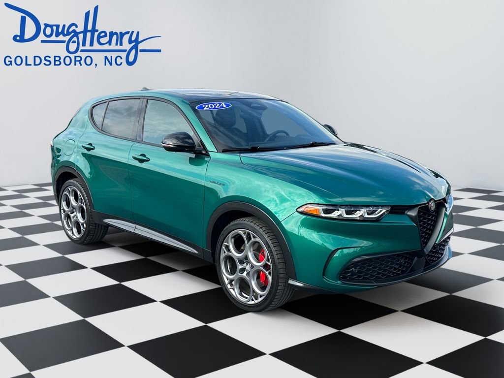 Used 2024 Alfa Romeo Tonale Veloce AWD/4WD image 7