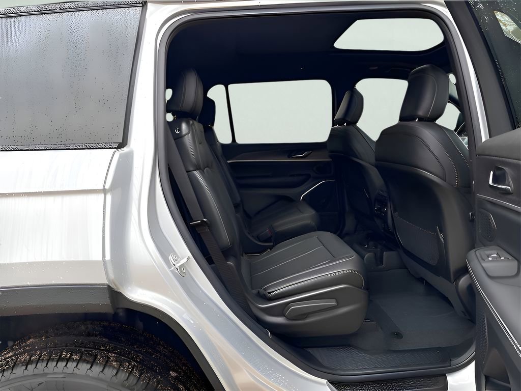 New 2025 Jeep Grand Cherokee L Limited w/ Luxury Tech Group II image 14