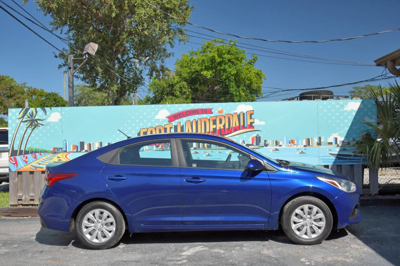 Used 2019 Hyundai Accent SE image 26