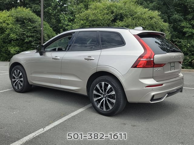 Used 2024 Volvo XC60 B5 Core AWD/4WD image 3