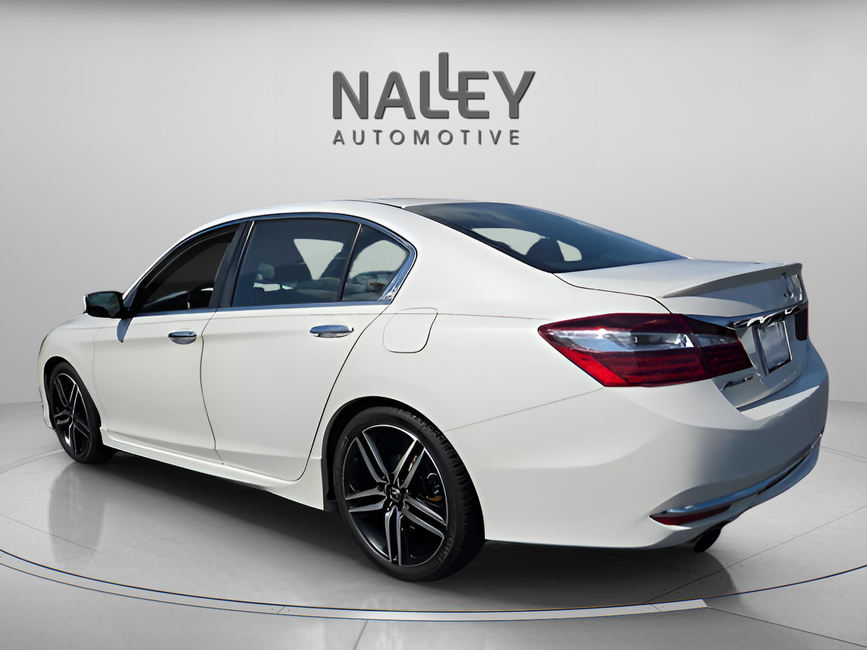 Used 2017 Honda Accord Sport Special Edition image 3